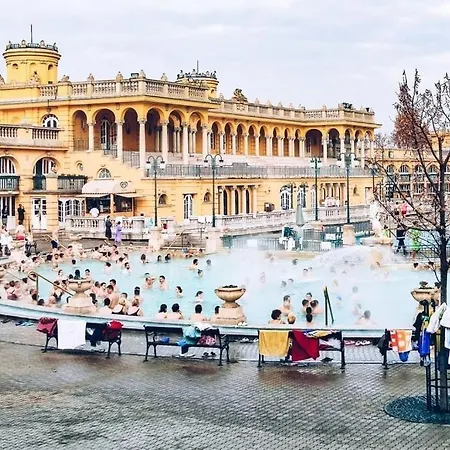 Luxe 2br With View On The St Stephen Road * Budapest