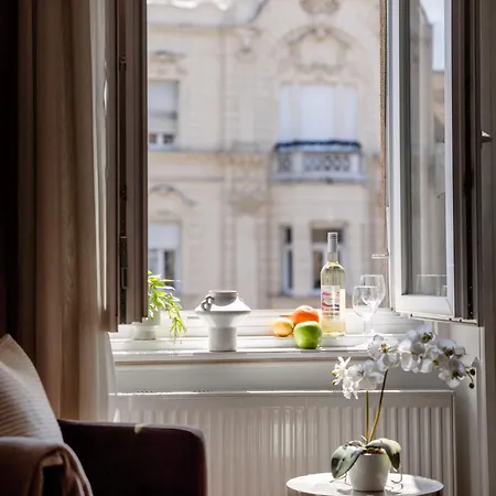 Apartament Luxe 2br With View On The St Stephen Road Budapesta